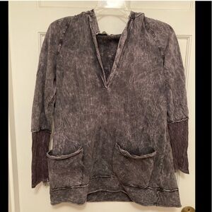 ABREE Distressed Bleached Hooded Pullover with Pockets